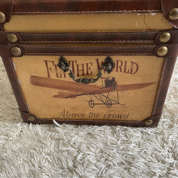 Vintage Retro Treasure Chest - Picture 5 of 10